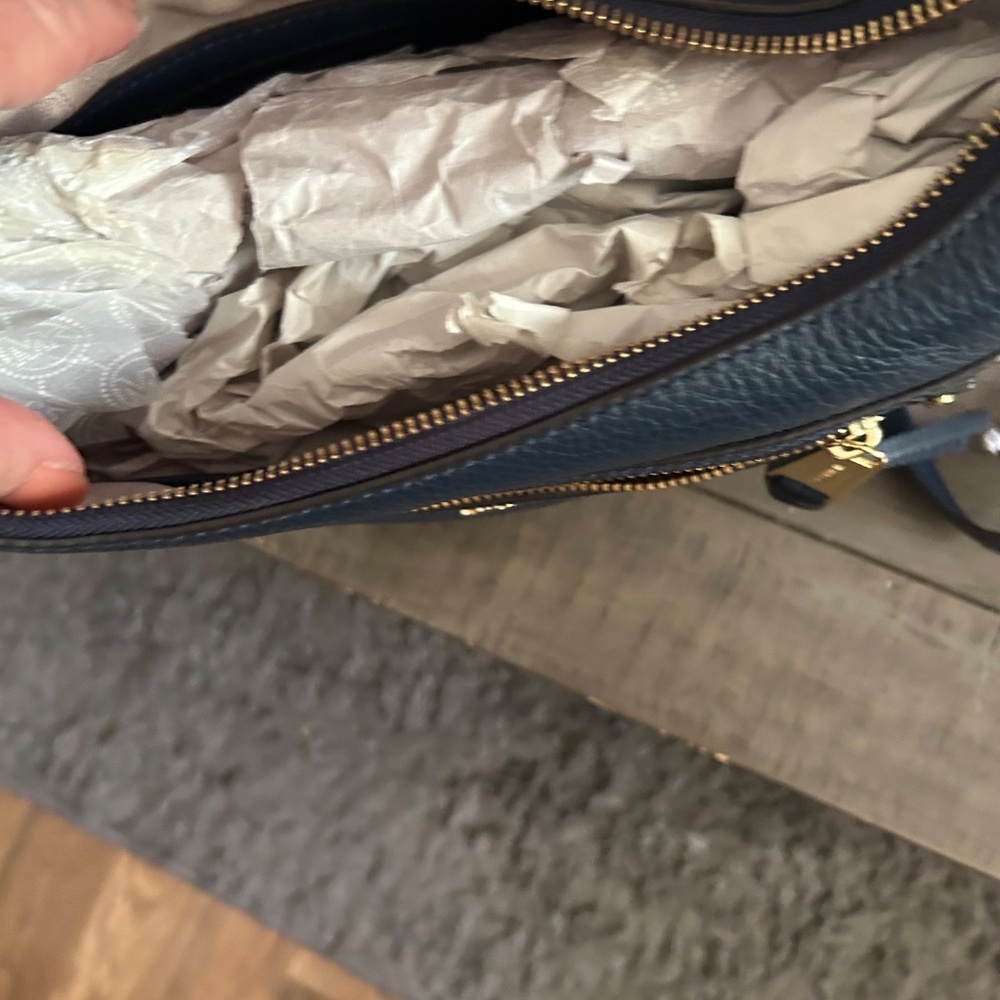 Purse - Picture 3 of 4